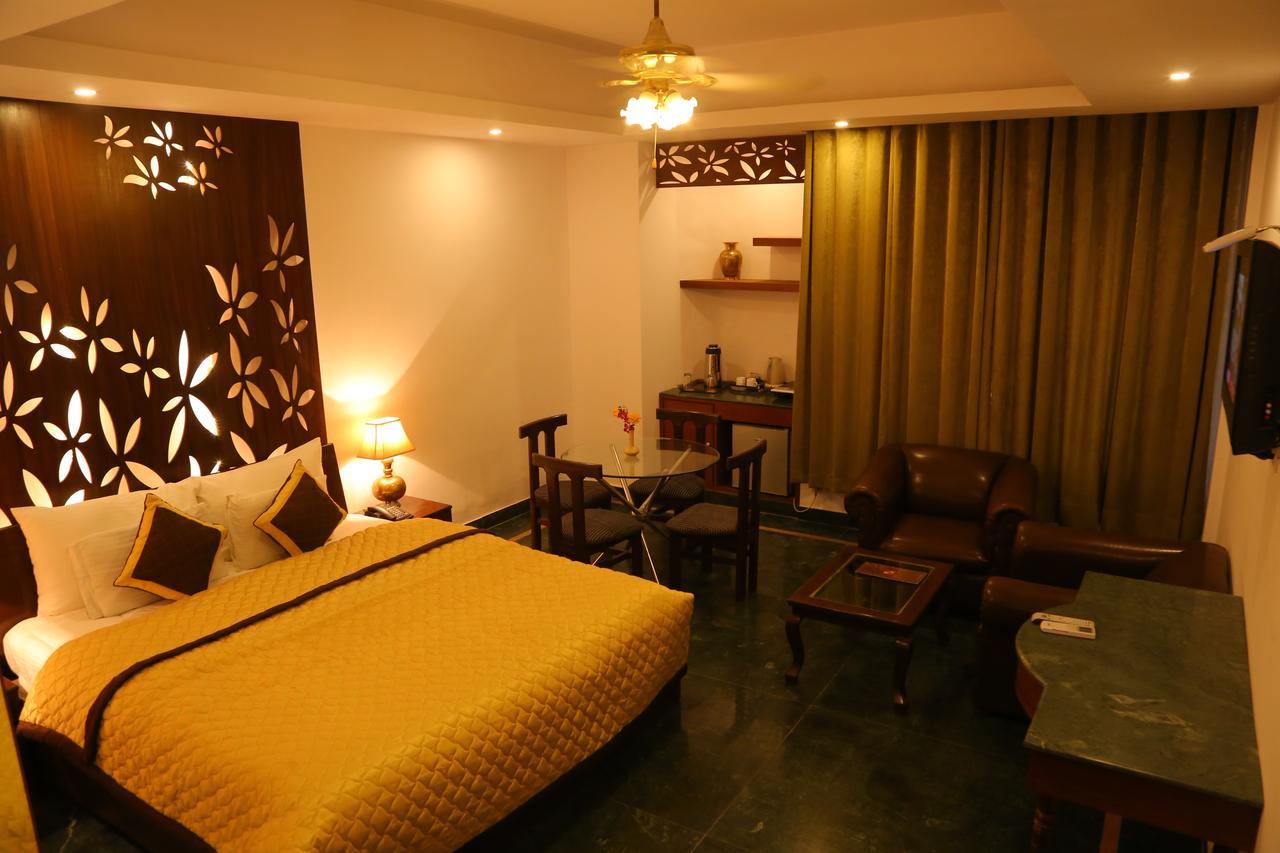 Magsons Resorts Vrindavan Kosi Екстериор снимка