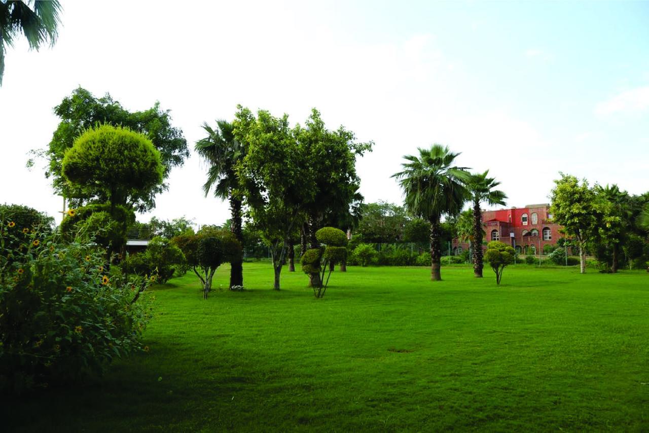 Magsons Resorts Vrindavan Kosi Екстериор снимка