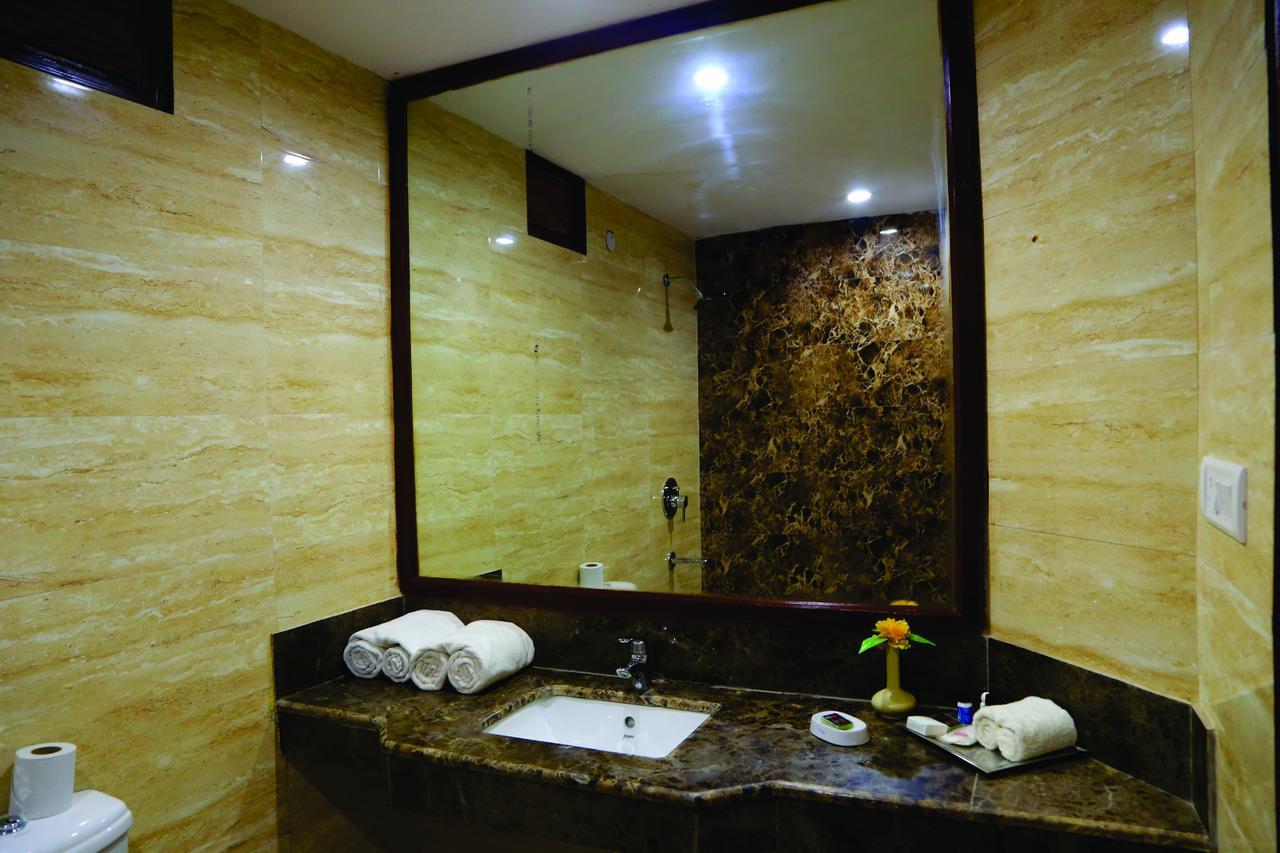 Magsons Resorts Vrindavan Kosi Екстериор снимка